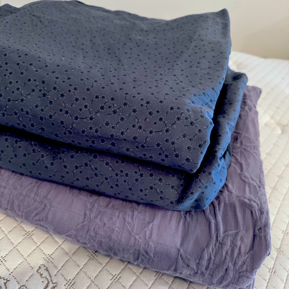 Lot Of 5 Items Calvin Klein Home Flat Sheet, Fitted Coverlet Relax Pillow Blanke